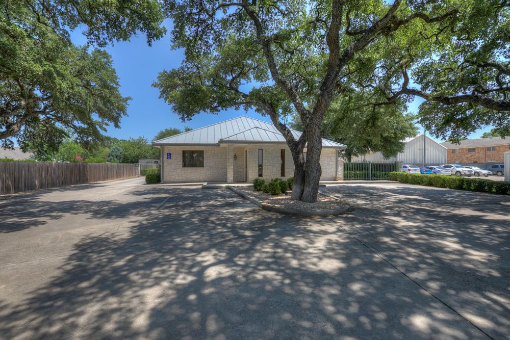 Office For Sale: 2461 Loop 337, New Braunfels, TX 78130